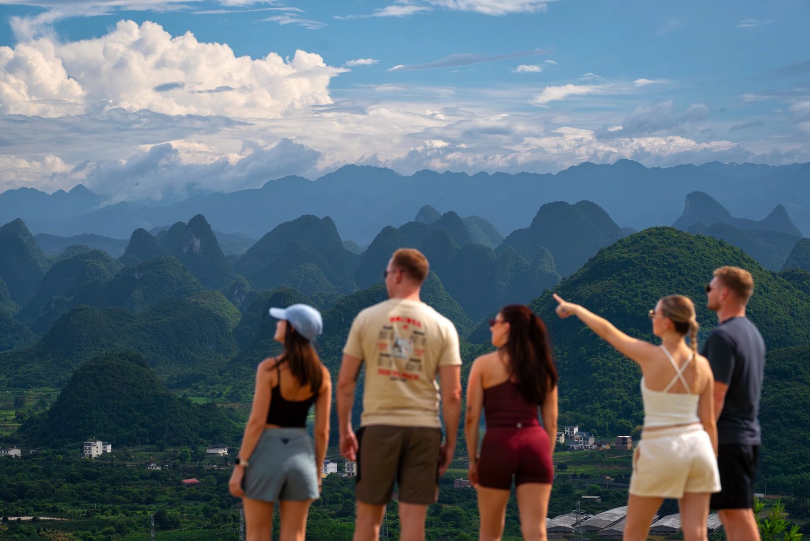 China Explorer, 17 Tage