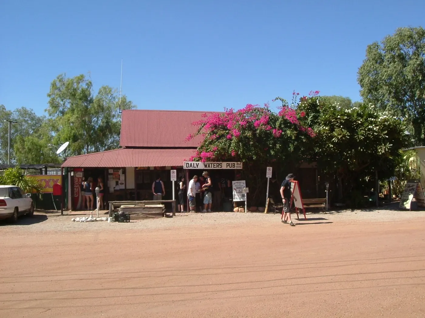 Der Daly Waters Pub am Stuart Highway