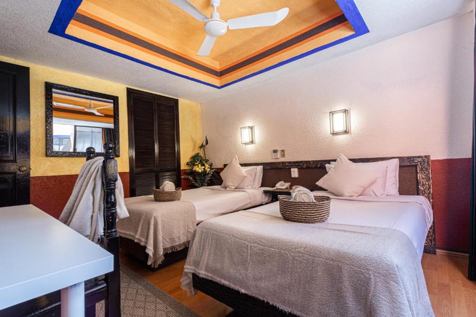 Hotel in Mexico City, Unterkunft auf der Tour Mexico City nach Guatemala, 28 Tage