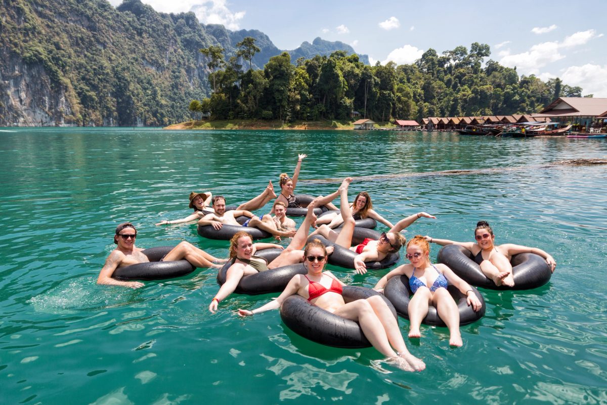 Schwimmende Bungalows im Khao Sok, Unterkunft der Ultimate Asia, 75 Tage